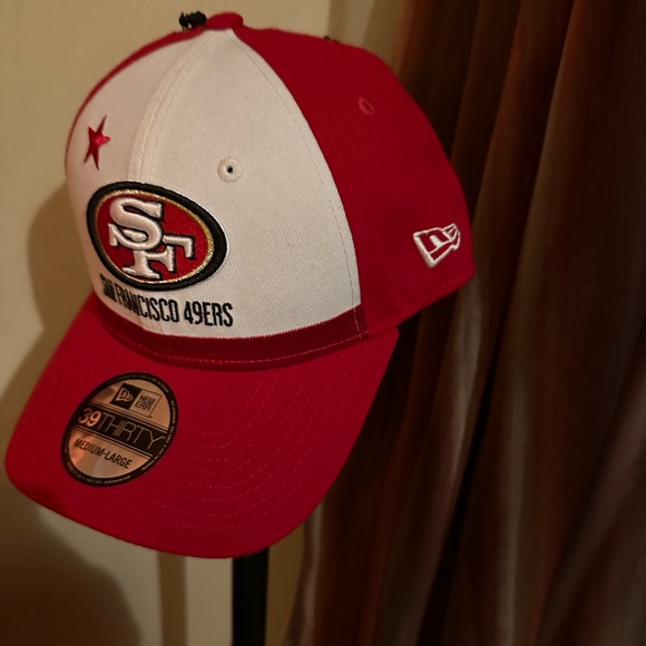 San Francisco 49ers New Era 2019 NFL Draft Official Low Profile 59FIFTY Fitted - Picture 2 of 9
